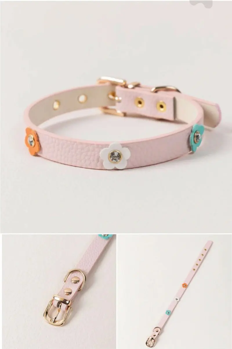 Collar con flores